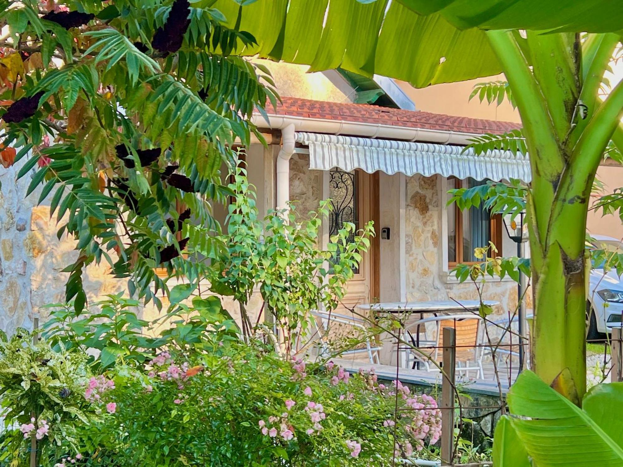 Joumana Tourisme Villa Gouvernes Exteriör bild